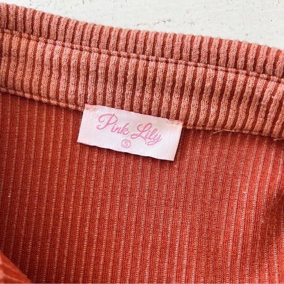 Pink Lily Button Down - Picture 2 of 2